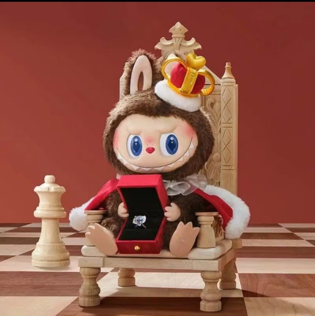 POP Mart The Monsters Let's Checkmate - King (Labubu)
